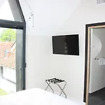 La Ferme Blanche, The Originals Relais Hotel Lompret