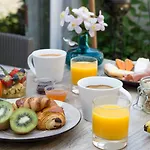 La Ferme Blanche, The Originals Relais