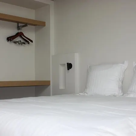 La Ferme Blanche, The Originals Relais Lompret