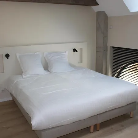 Hotel La Ferme Blanche, The Originals Relais Lompret
