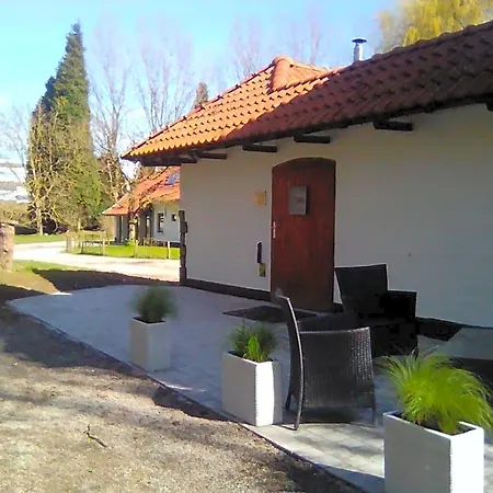 호텔 La Ferme Blanche, The Originals Relais Lompret