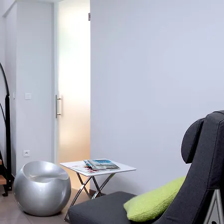 La Ferme Blanche, The Originals Relais Hotel Lompret