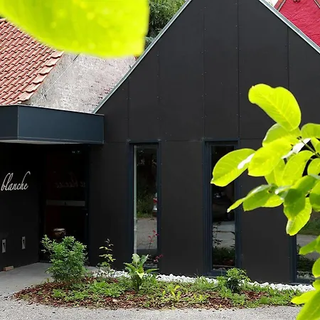 La Ferme Blanche, The Originals Relais 3* Lompret