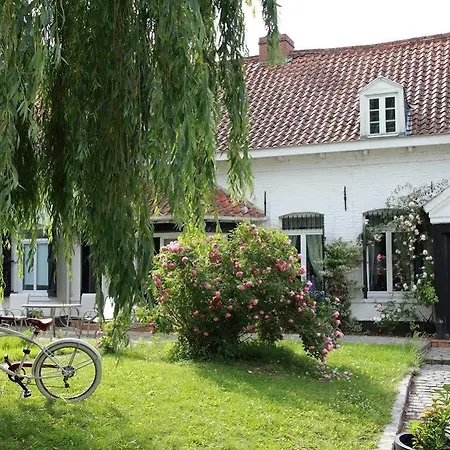 호텔 La Ferme Blanche, The Originals Relais Lompret