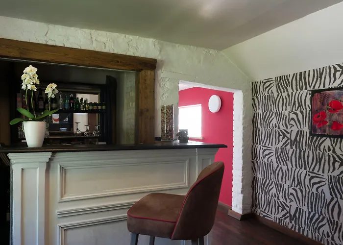 La Ferme Blanche, The Originals Relais Hotel Lompret