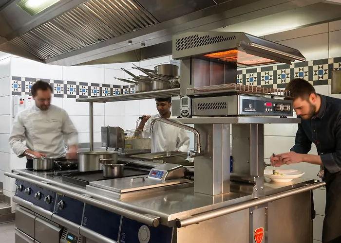 La Ferme Blanche, The Originals Relais Hotel 3*