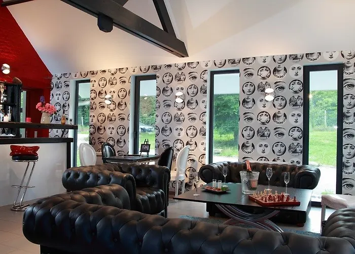 La Ferme Blanche, The Originals Relais Lompret