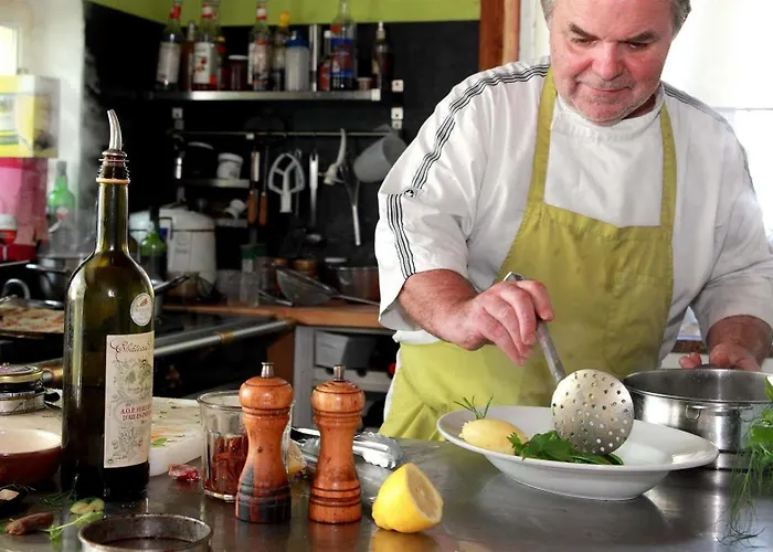 Hotel La Ferme Blanche, The Originals Relais