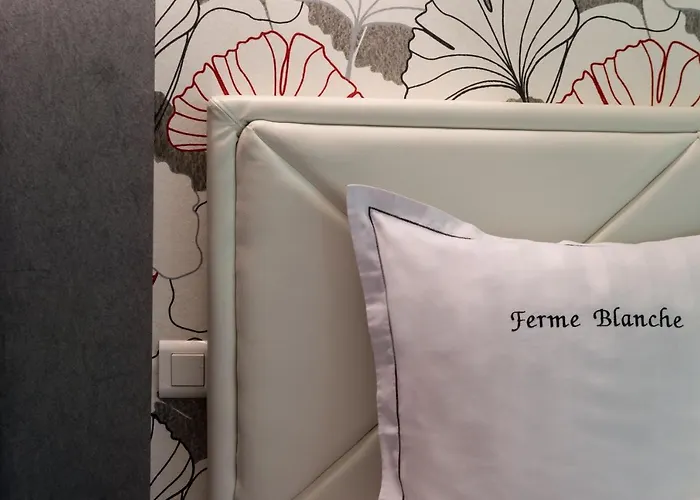 Hotel La Ferme Blanche, The Originals Relais Lompret